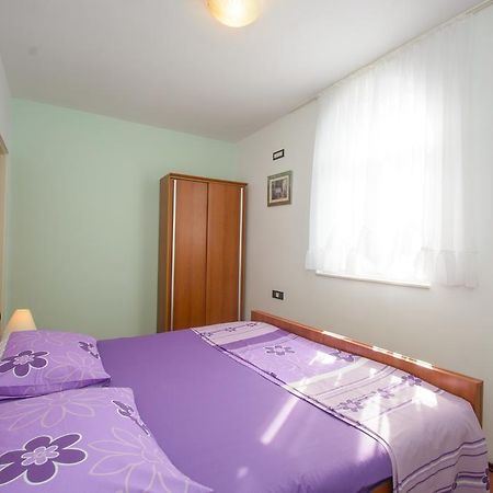 Apartments Jerkunica Rogoznica  Szoba fotó