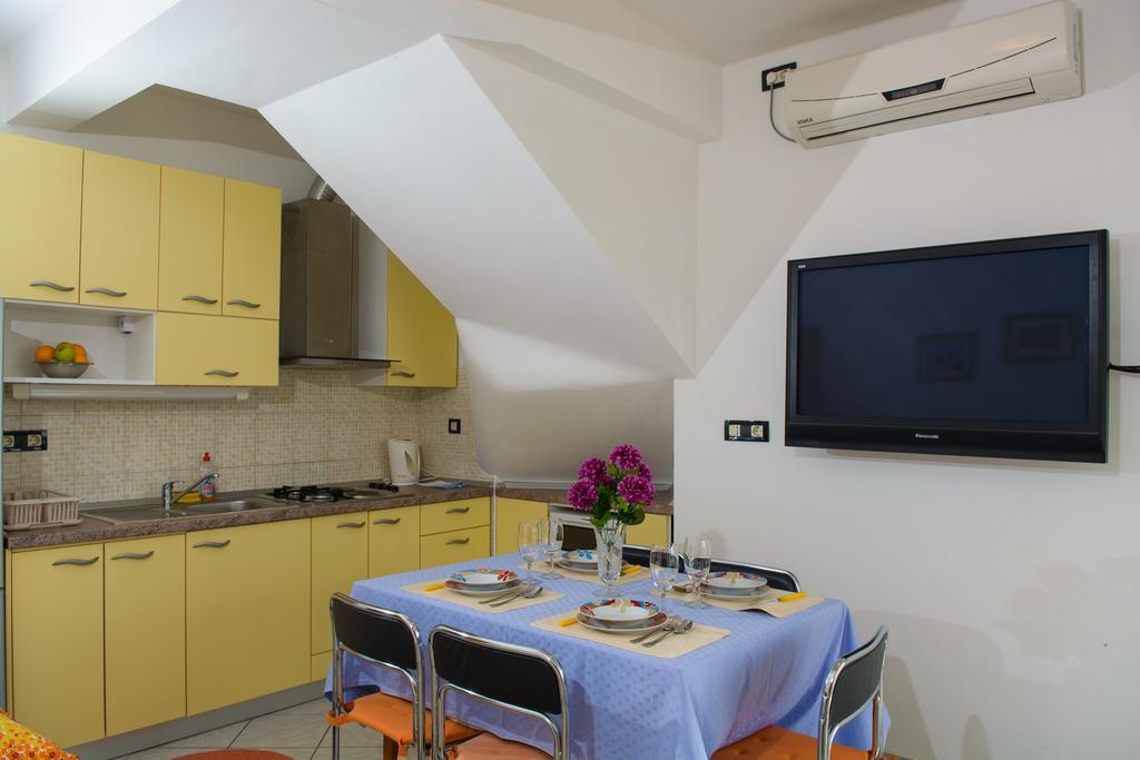 Apartments Jerkunica Rogoznica  Szoba fotó