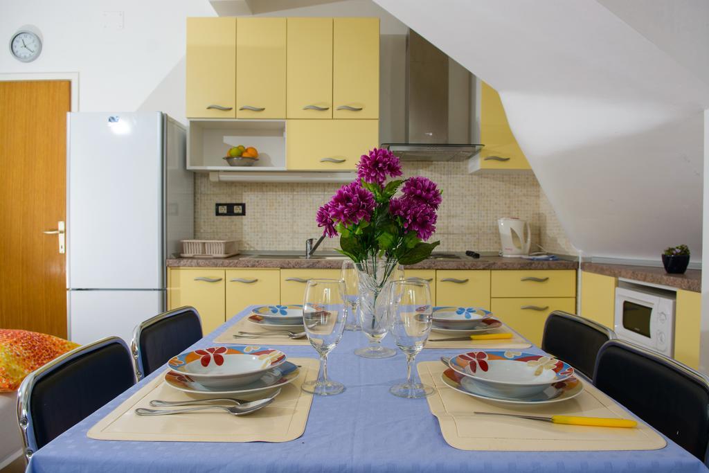 Apartments Jerkunica Rogoznica  Szoba fotó