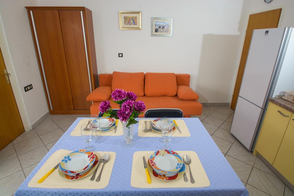 Apartments Jerkunica Rogoznica  Szoba fotó