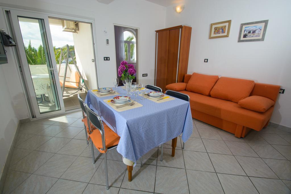 Apartments Jerkunica Rogoznica  Szoba fotó
