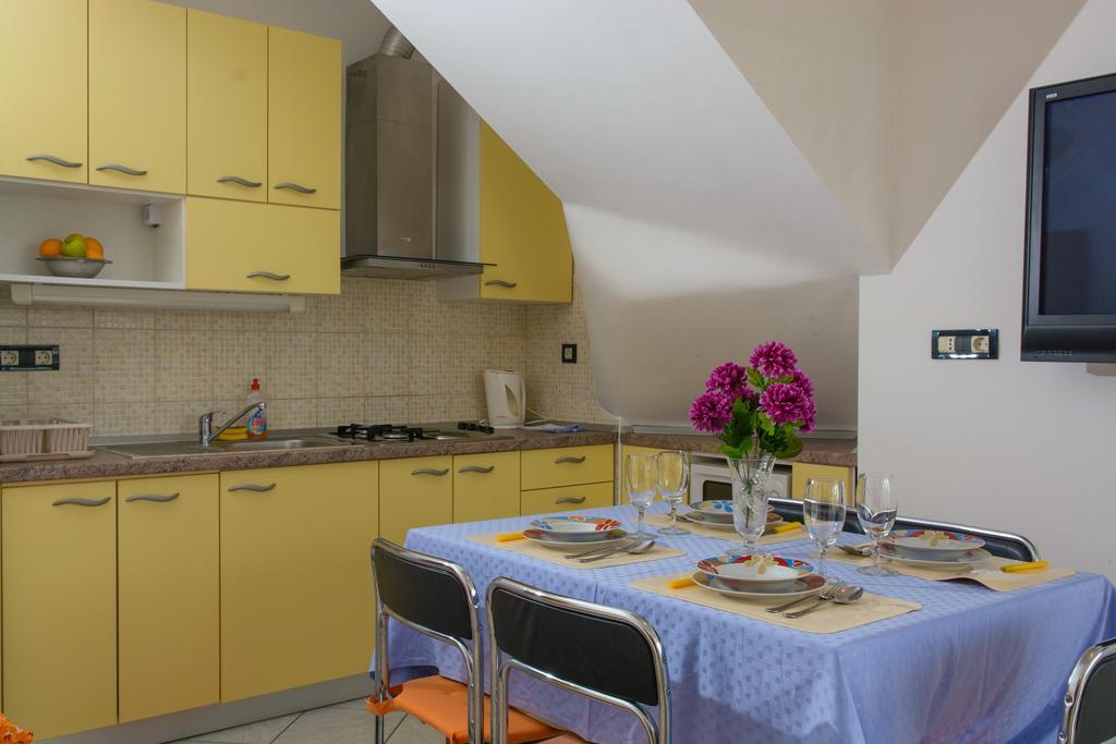 Apartments Jerkunica Rogoznica  Szoba fotó